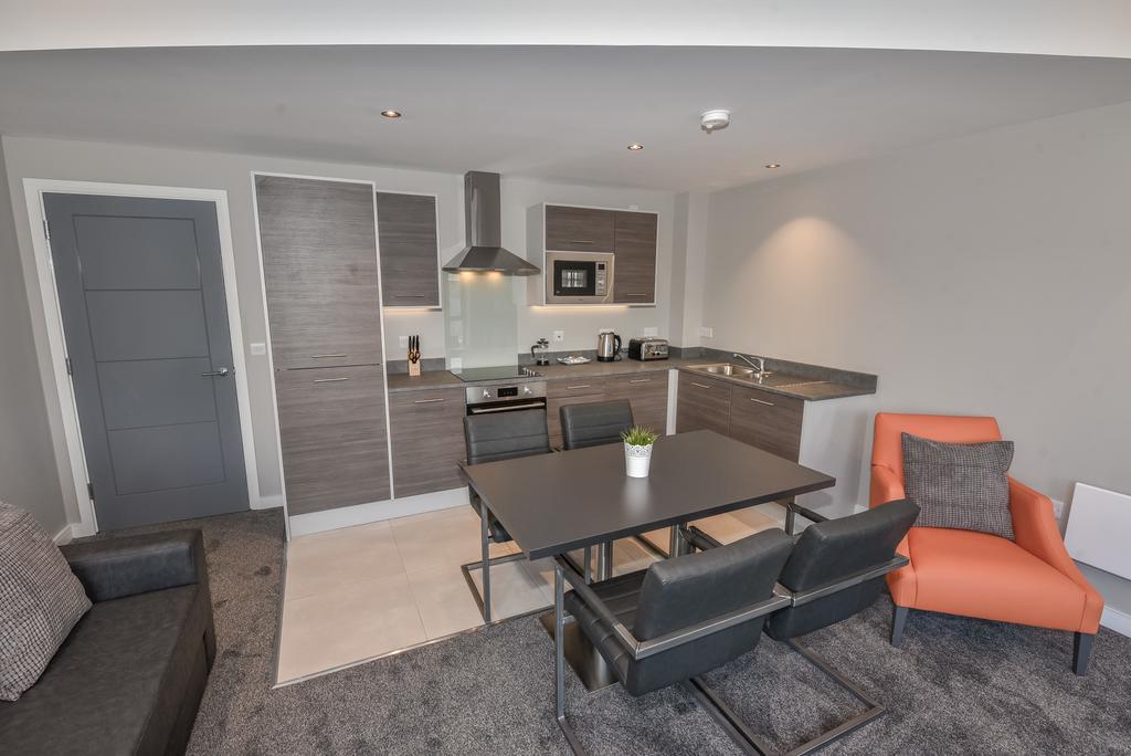 Dream Apartments St Thomas Hall Belfast Room photo